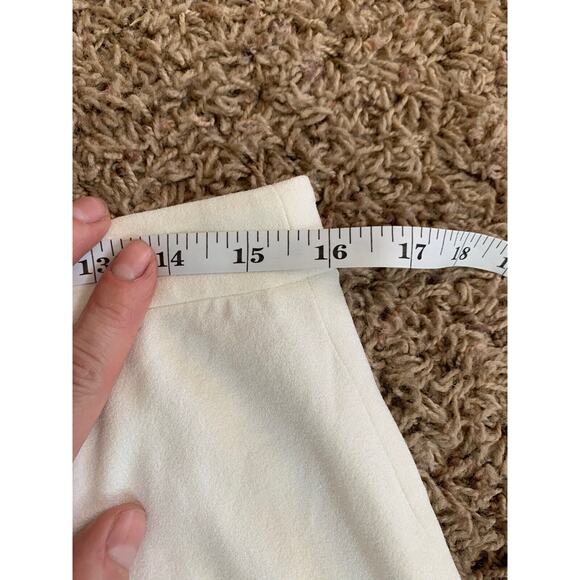 Theory High Waist Ivory White Shorts Voyage Crepe Size 10 ~ NET - Picture 4 of 6